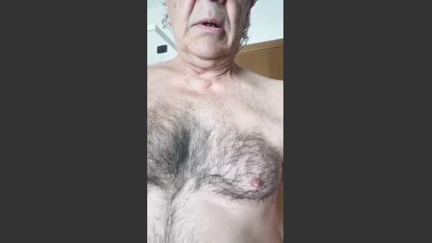 fenicottero1 04-06-2026 Male Cap Video Cam play sexy