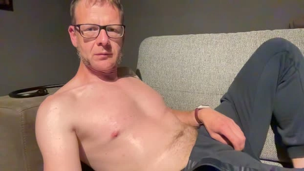 o_florian_o1 03-06-2026 Male Cap spank Pretty striptease Recorded