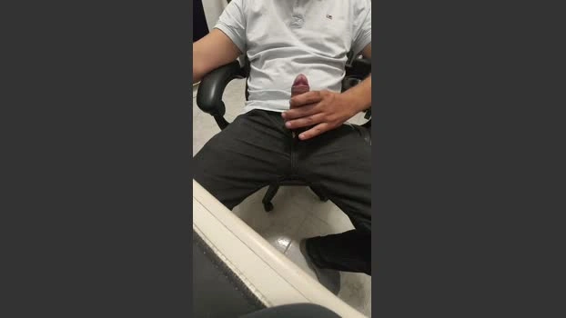 HotPanter82 05-06-2026 Male Cap sexyfeet lick bigdick yummy