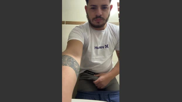 victorhneves888 05-06-2026 Male Cap Recorded toy hard beautiful