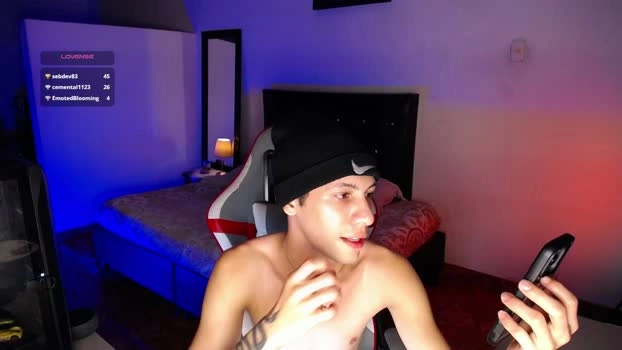 santiagocutexxx 10-06-2026 Male Cap hard big toy bigass