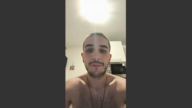 Gufetto99 12-06-2026 Male Cap prettyface play bicurious legs