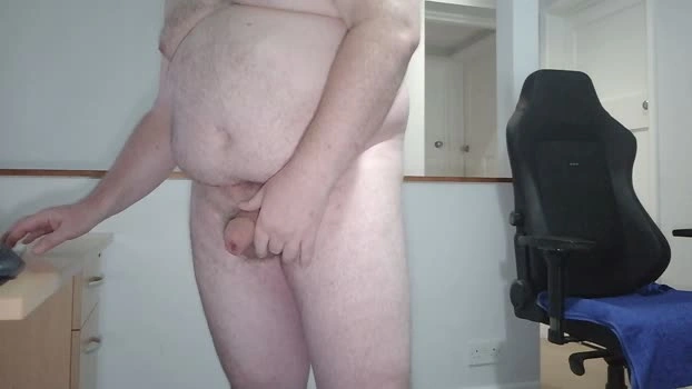 huggie_bear 13-06-2026 Male Cap big analtoy fuckher striptease