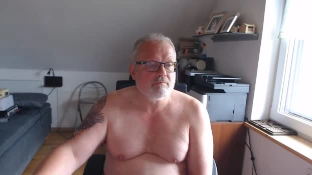 Mastschwein01 15-06-2026 Male Cap analtoy bigcock big suckcock