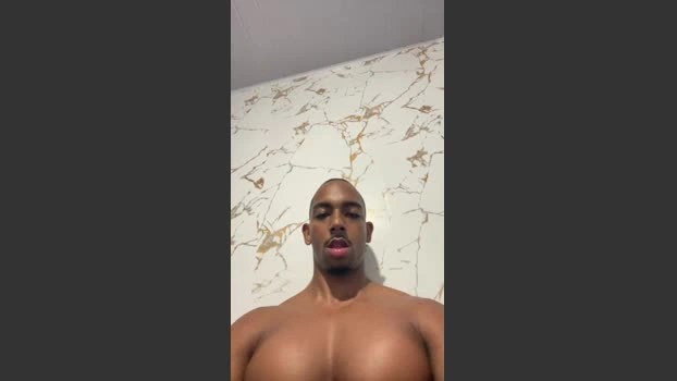 Negaomalhado96 16-06-2026 Male Cap dirty bigass love handsome
