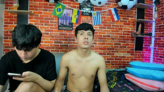 Hoot_boyss_ 18-06-2026 Male Cap bj-dildo Topless big bigdick