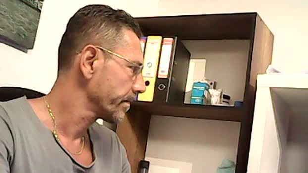 charisma_m35 17-06-2026 Male Cap juicy Show horny toys