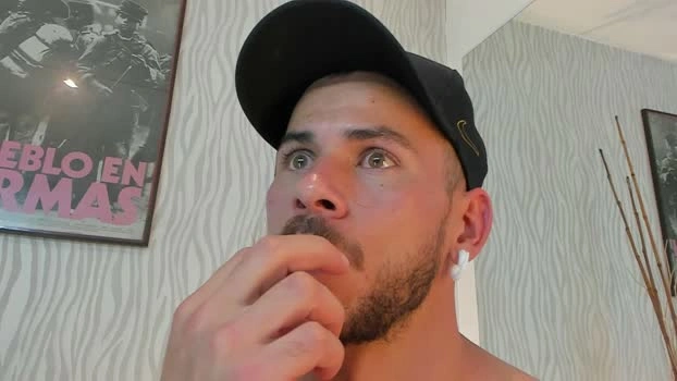 dylan_jacobx 18-06-2026 Male Cap handsome amateur analtoy Naked