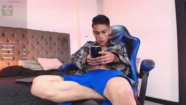 Tommy_West_ 19-06-2026 Male Cap spank sexyfeet legs sexykitty