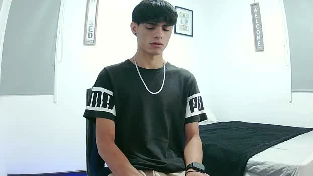 harry_232001 19-06-2026 Male Cap Nude spank play fingering