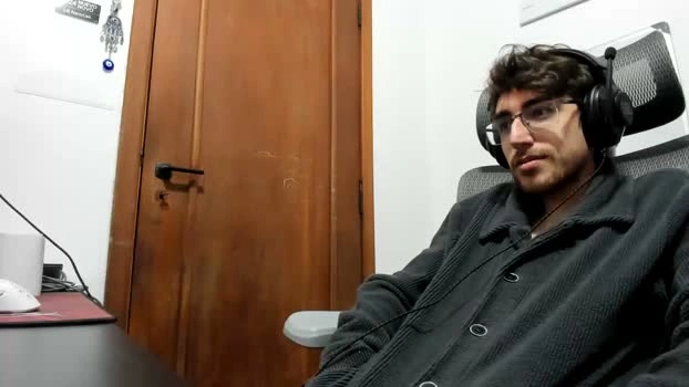 4rthurTV 19-06-2026 Male Cap moan sex fingers horny