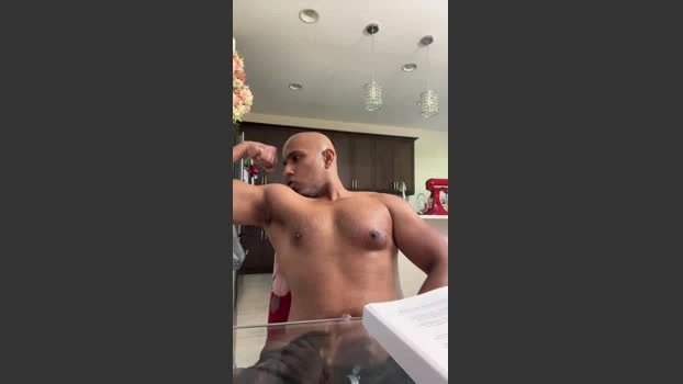 Beachmusclefit 20-06-2026 Male Cap handsome striptease Recorded moan