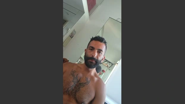 Alessio90italy 21-06-2026 Male Cap kissing spanking handsome jerkoff