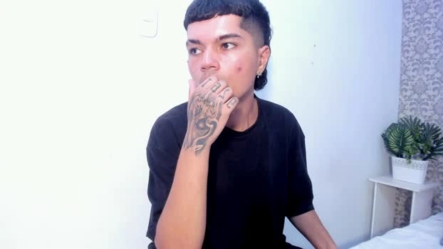 Briian__ 21-06-2026 Male Cap jerkoff playtime bj-dildo suckshow
