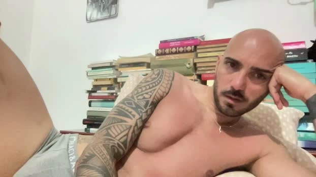 alessandromori9 21-06-2026 Male Cap beautiful sexybody toy Pretty