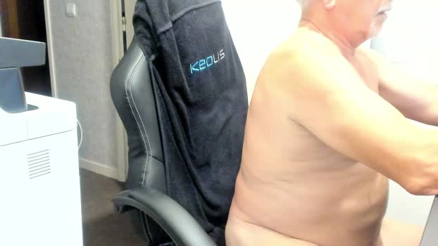 JMitchell60 24-06-2026 Male Cap bigballs beautiful beauty Nude