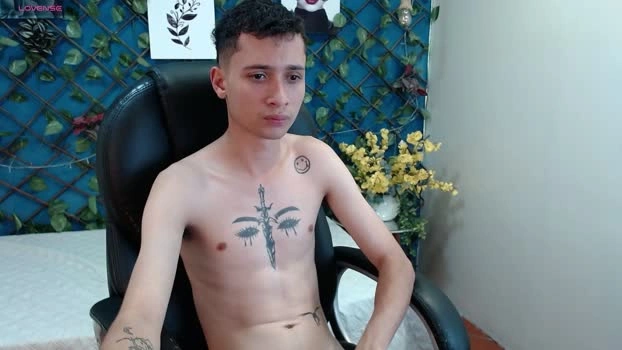 LucassSmithh 25-06-2026 Male Cap naughty hard fuckme beautiful