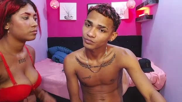 black_twinkss 25-06-2026 Male Cap kiss fingers fingers Show