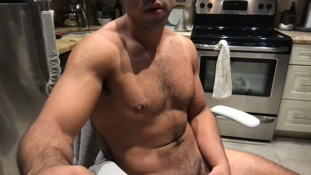 bossman260 25-06-2026 Male Cap toy suckshow striptease show