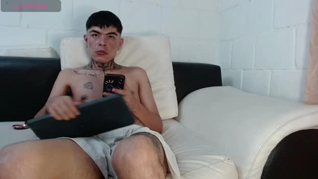 foxbadboy 26-06-2026 Male Cap sexy squirt kiss bigass