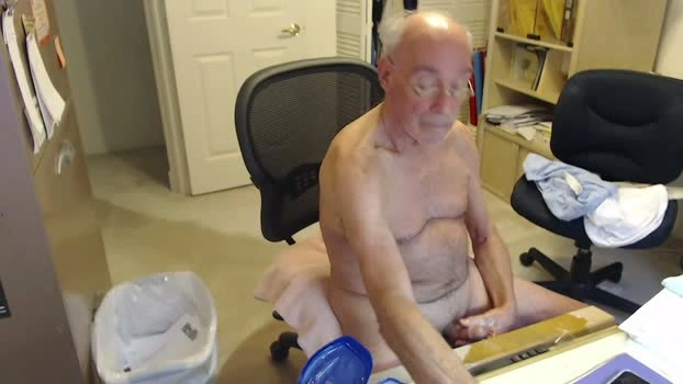 fun_guy3 26-06-2026 Male Cap prettyface spank playtime hard