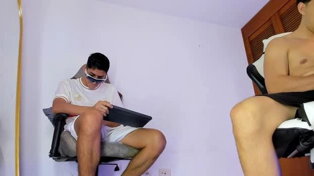 hot_boys4 27-06-2026 Male Cap orgasm Topless fuckass fuckme