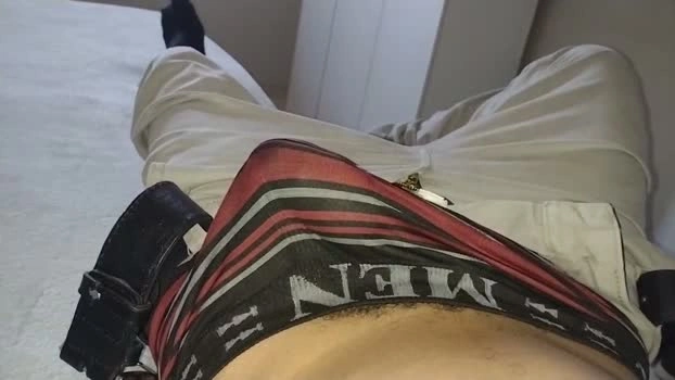 oliv397983 28-06-2026 Male Cap show Ass sexyfeet big