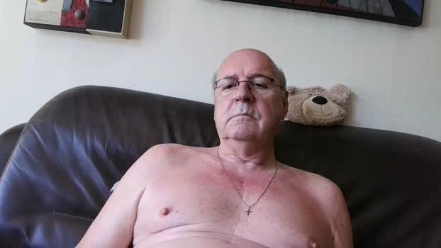 ron502 28-06-2026 Male Cap prettyface fingers juicy analsex
