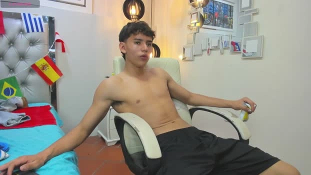 Ryan_grayx 28-06-2026 Male Cap handsome juicy nasty Naked