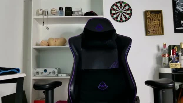 aaronlegend 30-06-2026 Male Cap big amateur ass striptease