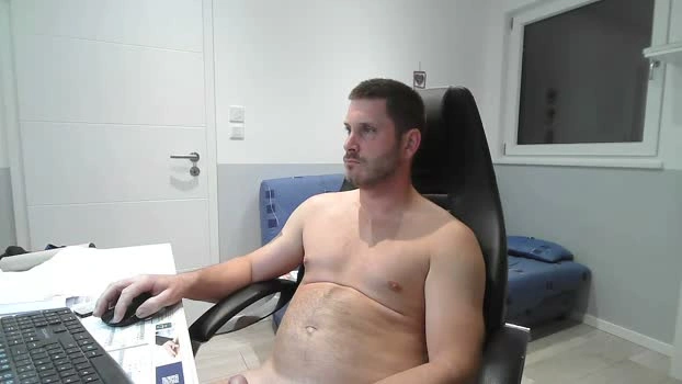 capuch67 30-06-2026 Male Cap amateur prettyface suck jerkoff