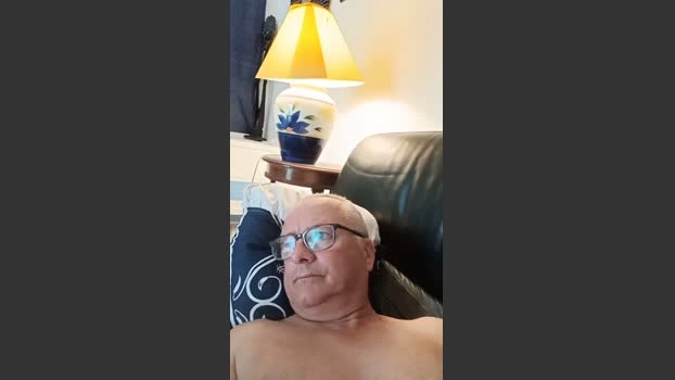charlemagne18 01-07-2026 Male Cap wank Nude squirt fingering