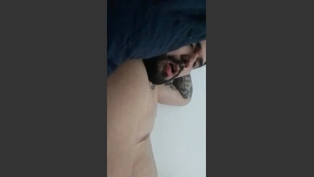 jhonnysexy69 04-07-2026 Male Cap hardcock strip analsex legs