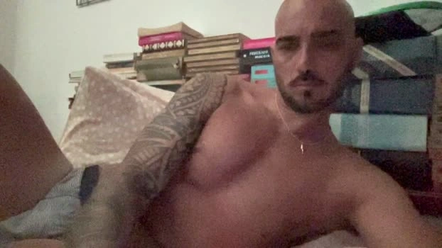 alessandromori9 06-07-2026 Male Cap Cam toys squirt fuckher