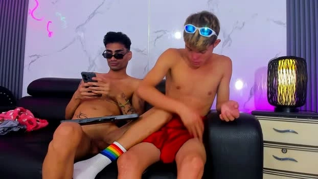 Twink_lyam1 08-07-2026 Male Cap spanking strip Show toys