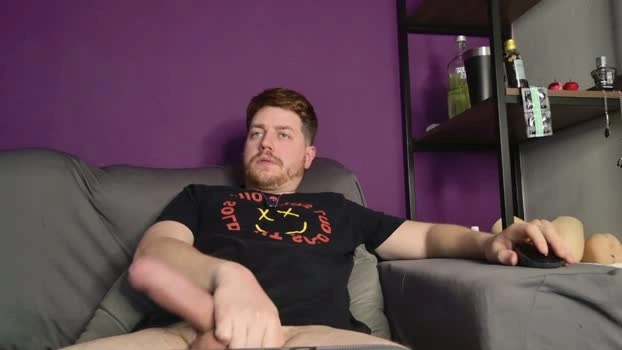 aaronlegend 09-07-2026 Male Cap prettyface horny legs strip