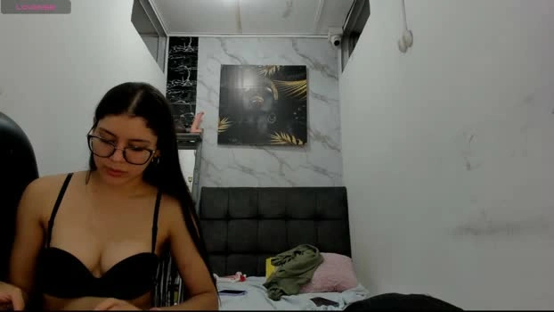 sweetauracouple 10-07-2026 Male Cap XXX big fingers Webcam