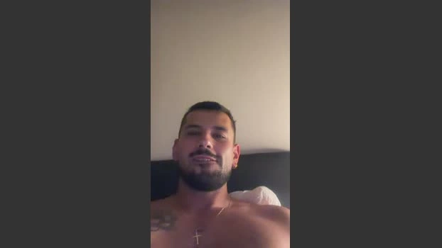Minibebess21 19-07-2026 Male Cap sexybody kissing sex Gay
