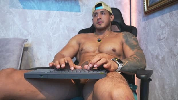 Erossteel 24-07-2026 Male Cap oral deepthroat Topless Nude