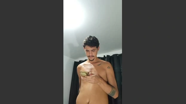 Levi_Henrique 23-07-2026 Male Cap Nude ass wank yummy